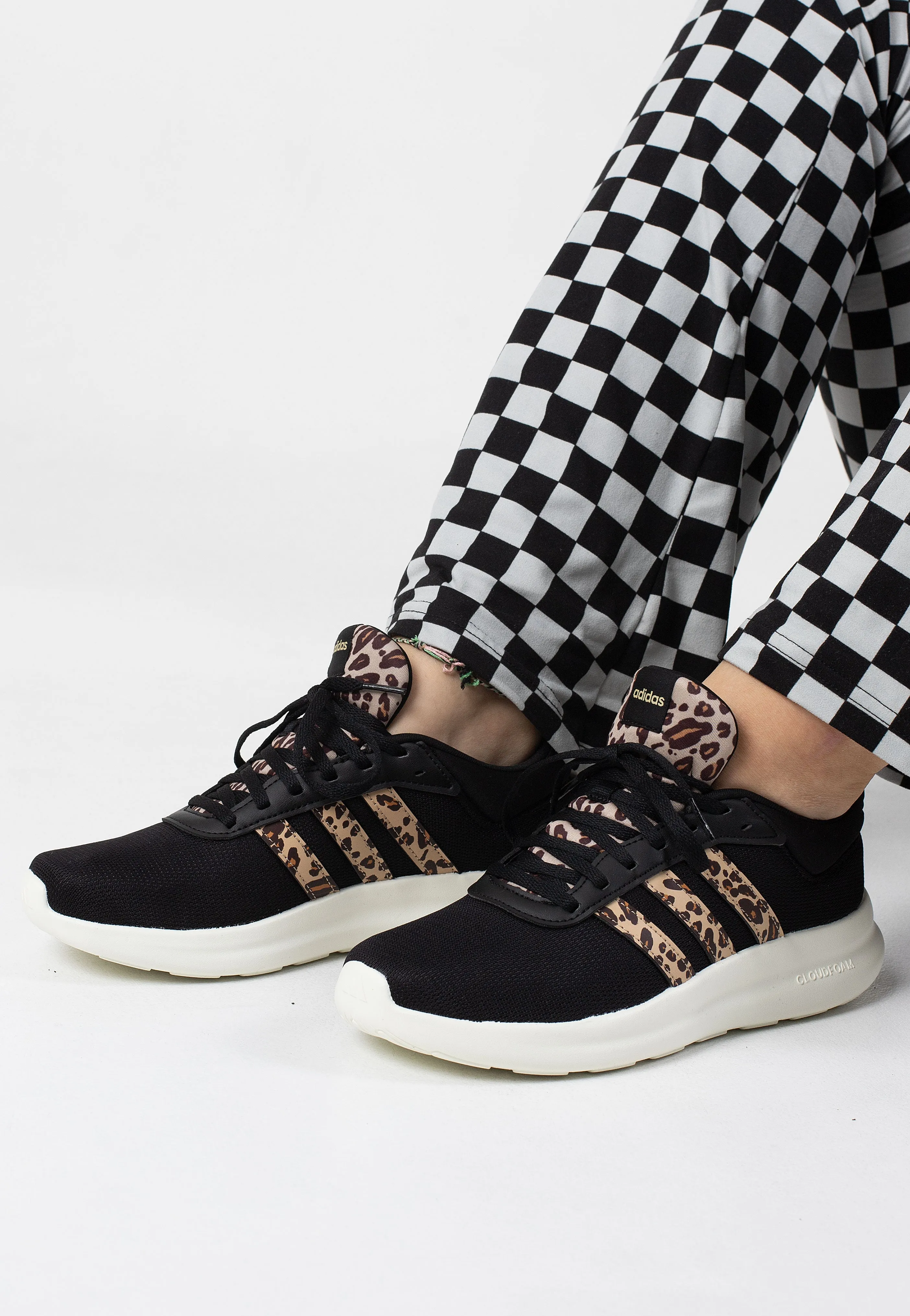 Adidas - Lite Racer 4.0 Cblack/Magbei/Owhite - Girl Shoes