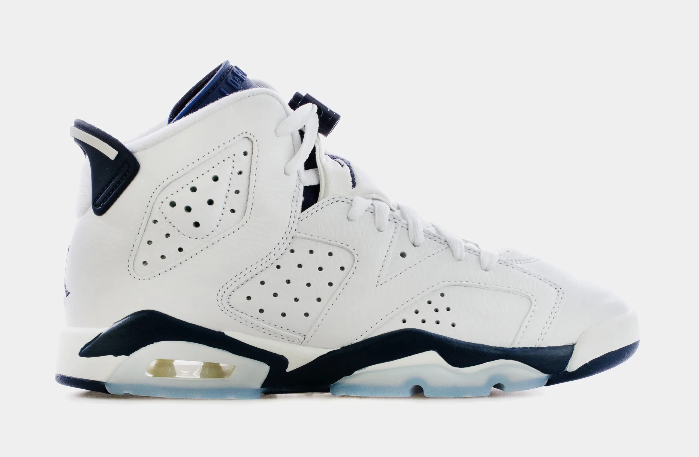 Air Jordan 6 Midnight Navy Grade School Lifestyle Shoes (White/Navy Blue)