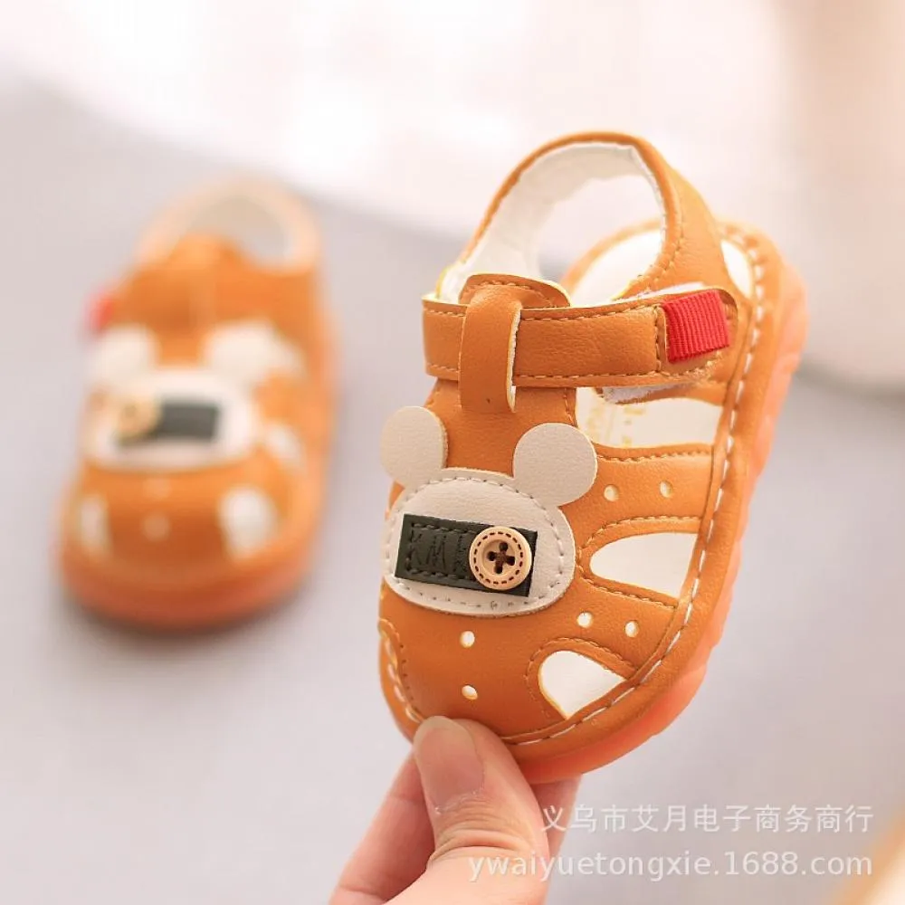 Baby Boys Sandals Summer Girls 0-2 Y Soft Soled Non-slip Bear Cute Sound Shoes Baby Shoes Wholesale