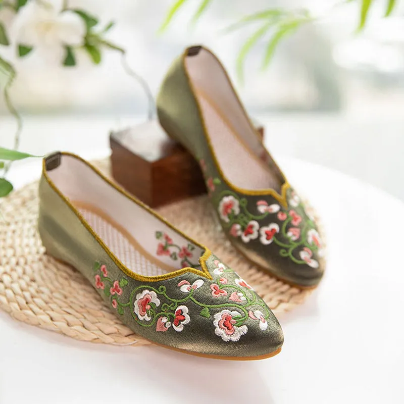 Flowering Vines Embroidered Flat Shoes for Women