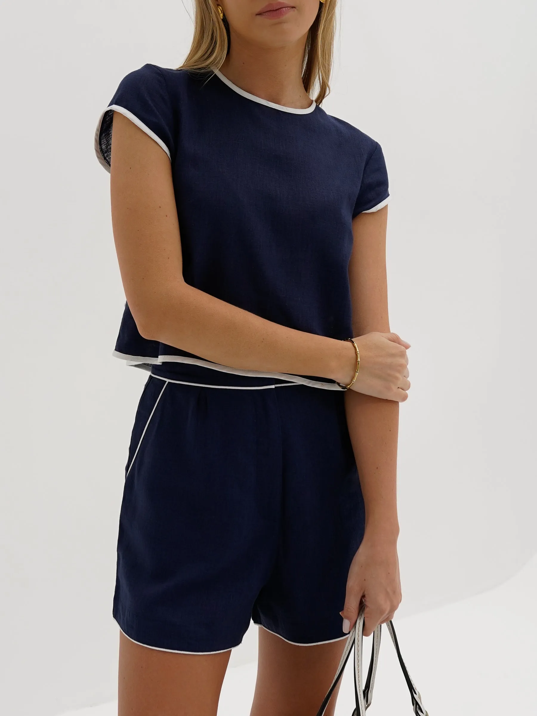 Juliana Contrast Trim Minimal Top | Navy & White