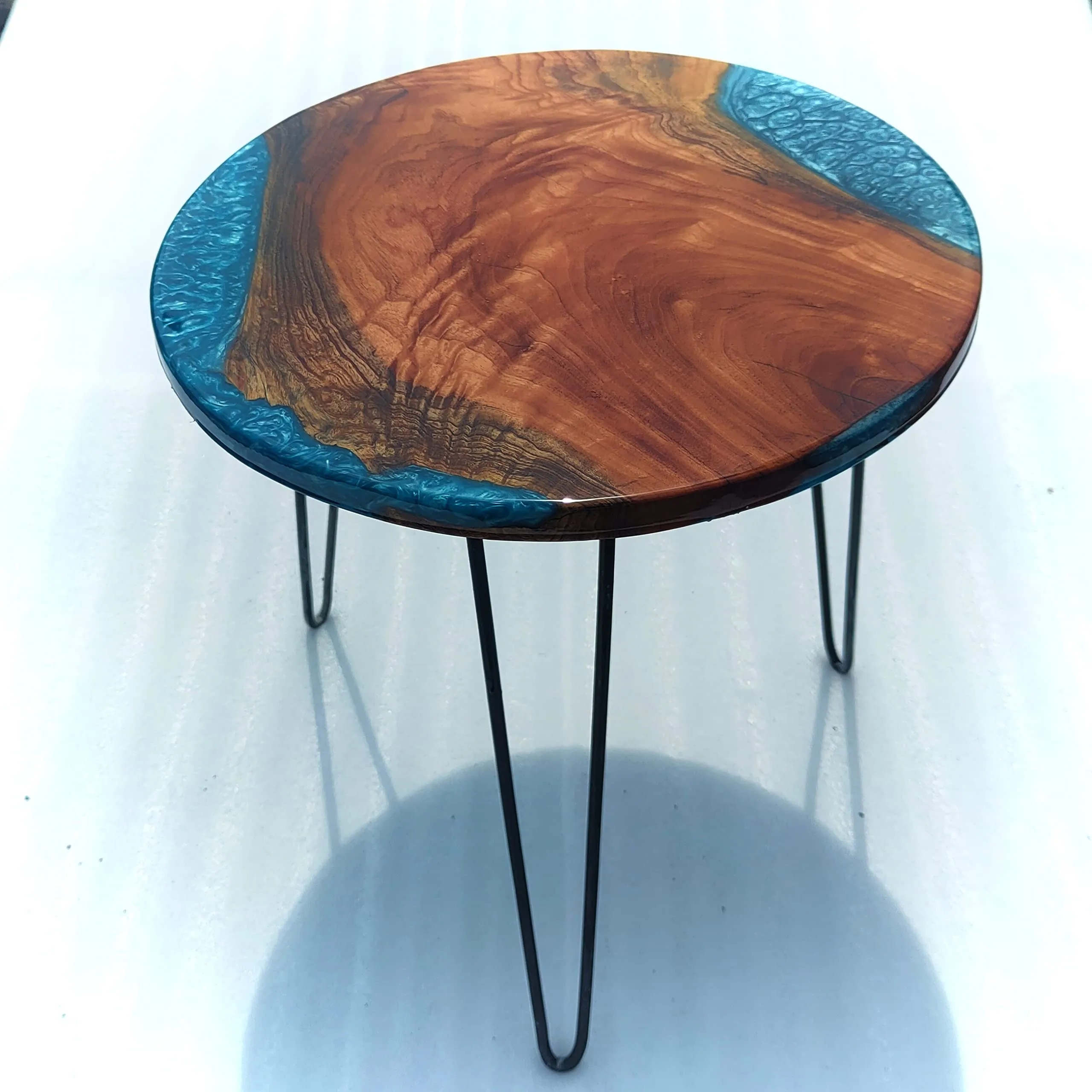 Nav Konst Epoxy Resin Blue Metallic Mold Designed Table | Solid Natural Wooden Rounded Table with Iron Stand | Water Proof & Weather Resistance Table with 9 Inches Radius