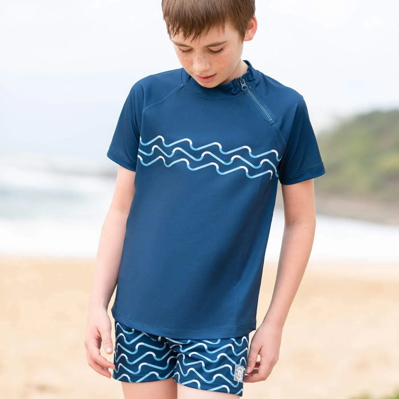 Navy Wave Set Short Sleeve Zip Rashie