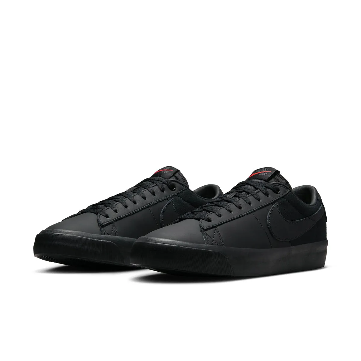 Nike SB - Blazer Low Pro GT ISO Shoes Triple Black