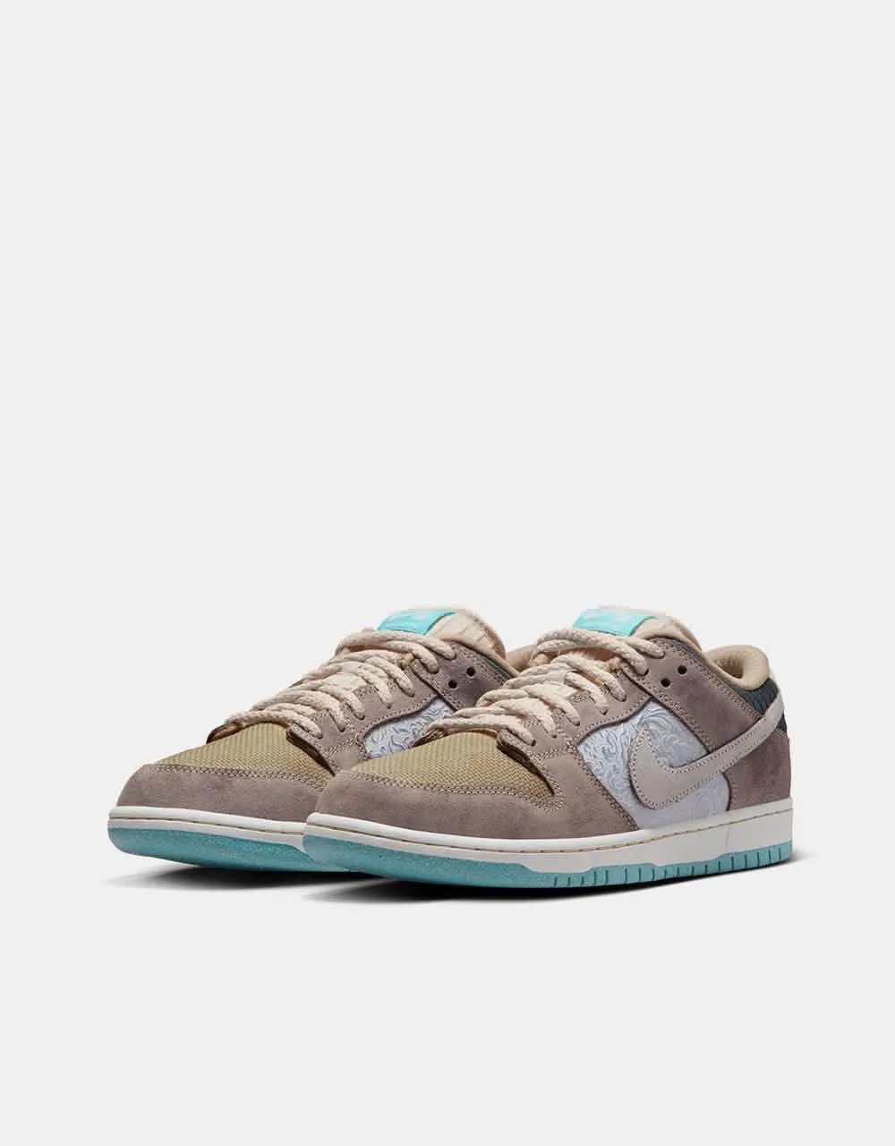 Nike SB Dunk Low Pro WC Skate Shoes - Baroque Brown/Summit White-Sanddrift-Dk Smoke Grey-Paradise Aqua-Dragon Red