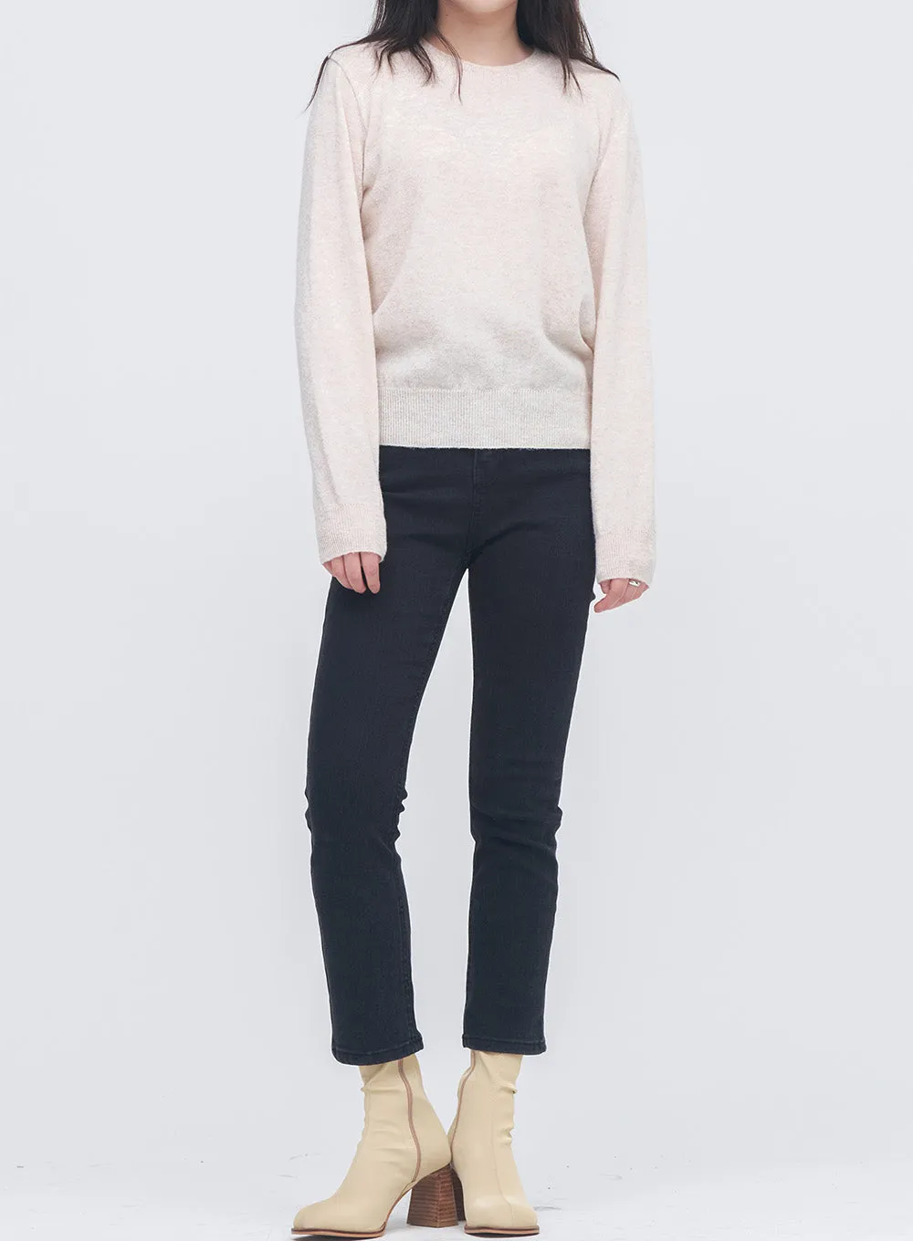 Round Neck Cashmere Knit Top