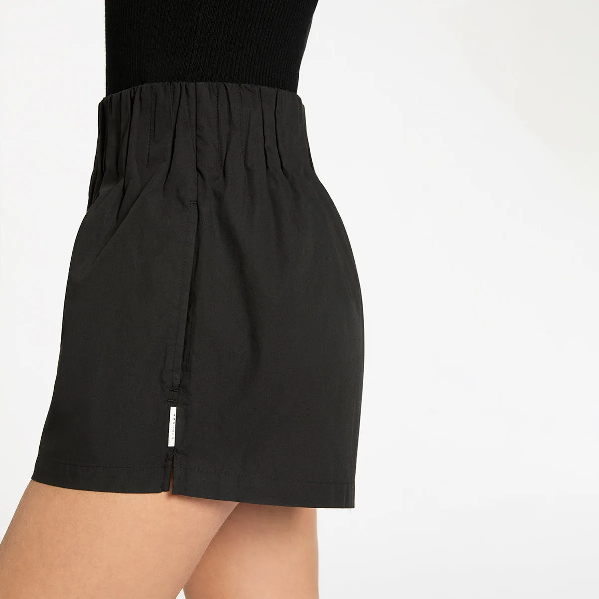 Slow Motion - Women's Shorts / Soft Black