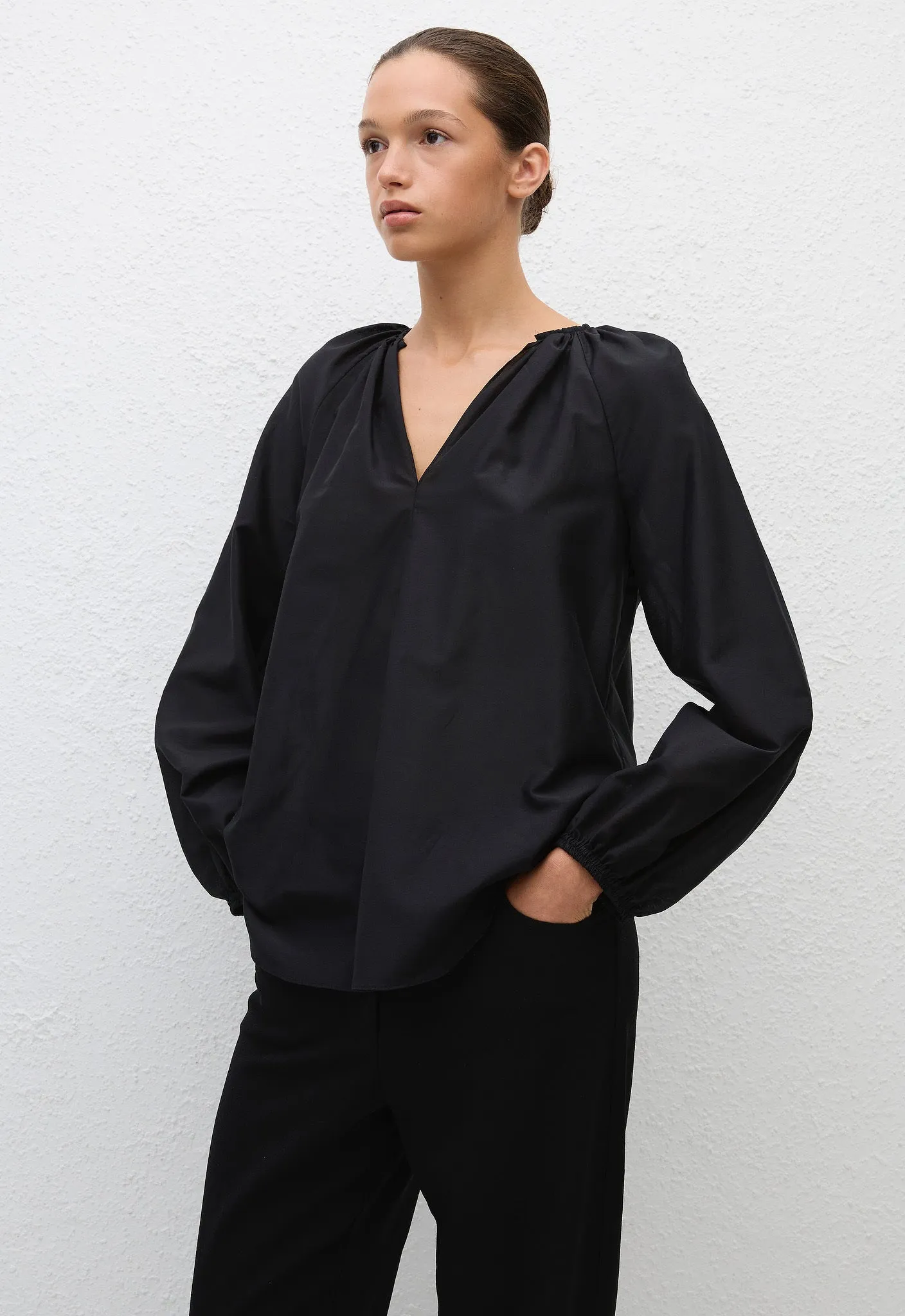 Voluminous Blouse - Black